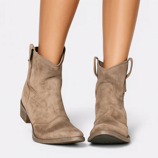 Carlotta | Stivaletti Classici e Intramontabili